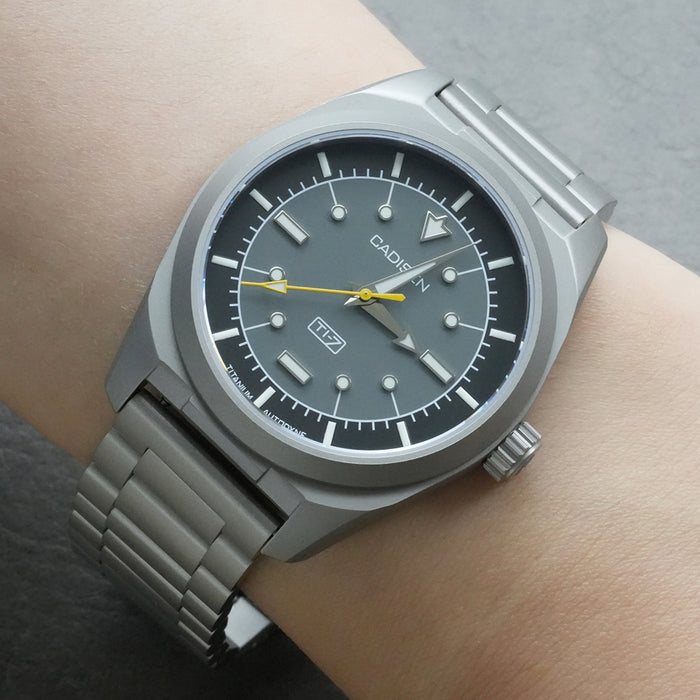 CADISEN Titanium TI-7 Autodyne Gunmetal Titanium Strap